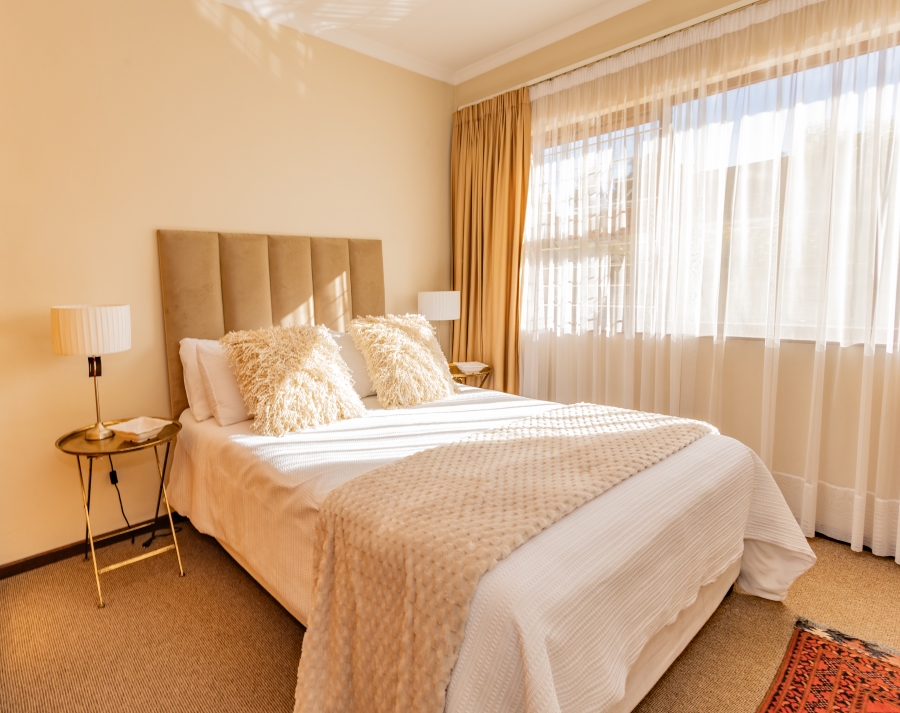 4 Bedroom Property for Sale in Sonstraal Western Cape